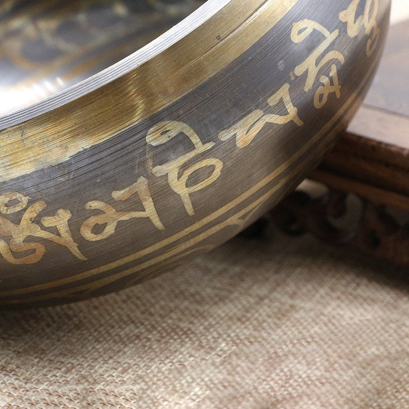 Brass Tibetan Yoga Singing Bowl Meditation Singing Bowl Himalayan Hand Hammered Chakra Meditation Sound Massage Home Ornament