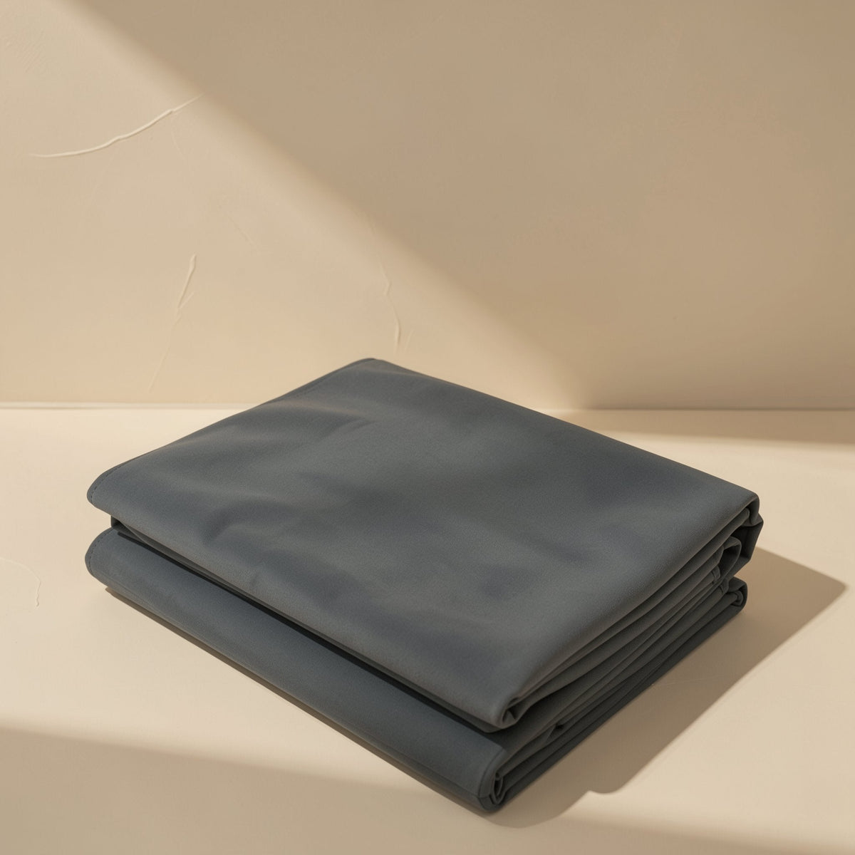 Cotton yoga and meditation blanket described as breathable and moisture-absorbing